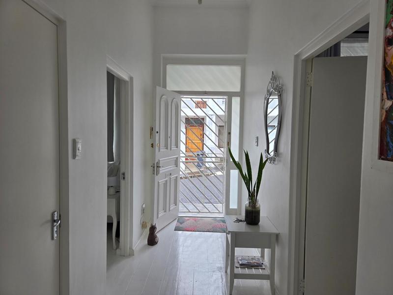 2 Bedroom Property for Sale in Walmer Estate Western Cape